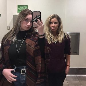 Meet your Posher, Laura